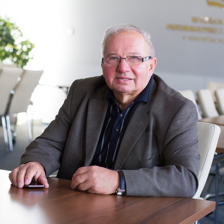 prof. dr hab. Tomasz Goban-Klas